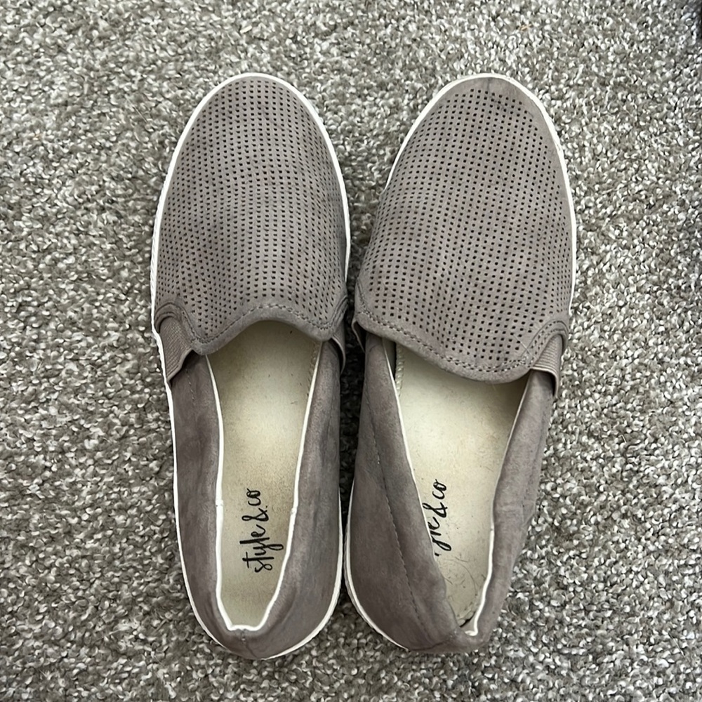 Size 6 shoe